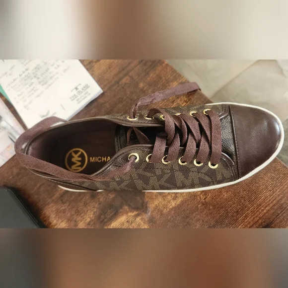 MICHAEL by Michael Kors City Sneakers Brown. Size 7.5 New whit out box. - Picture 3 of 11